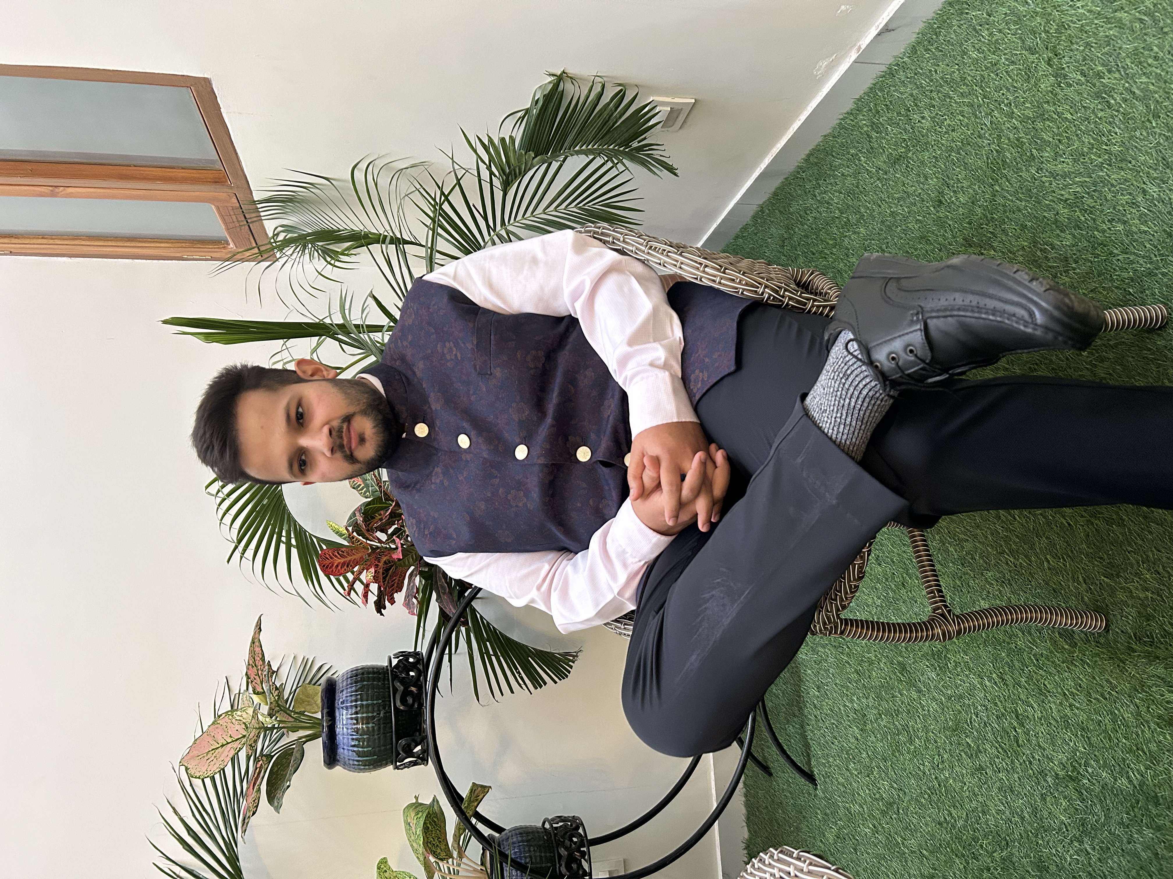 Male Krishna-conscious devotee profile from Noida