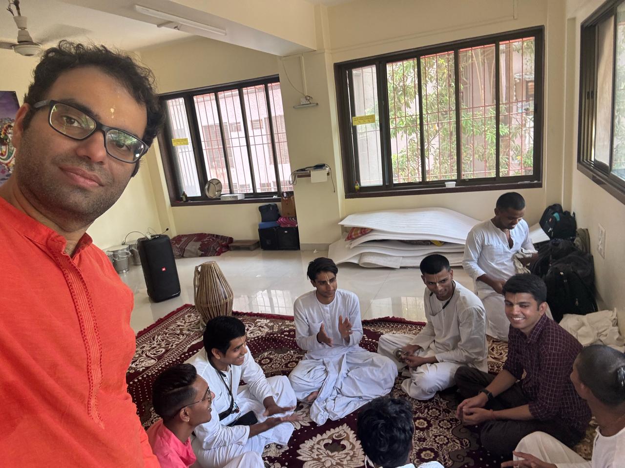 Male Krishna-conscious director profile from Mumbai on Hare Krishna Marriage